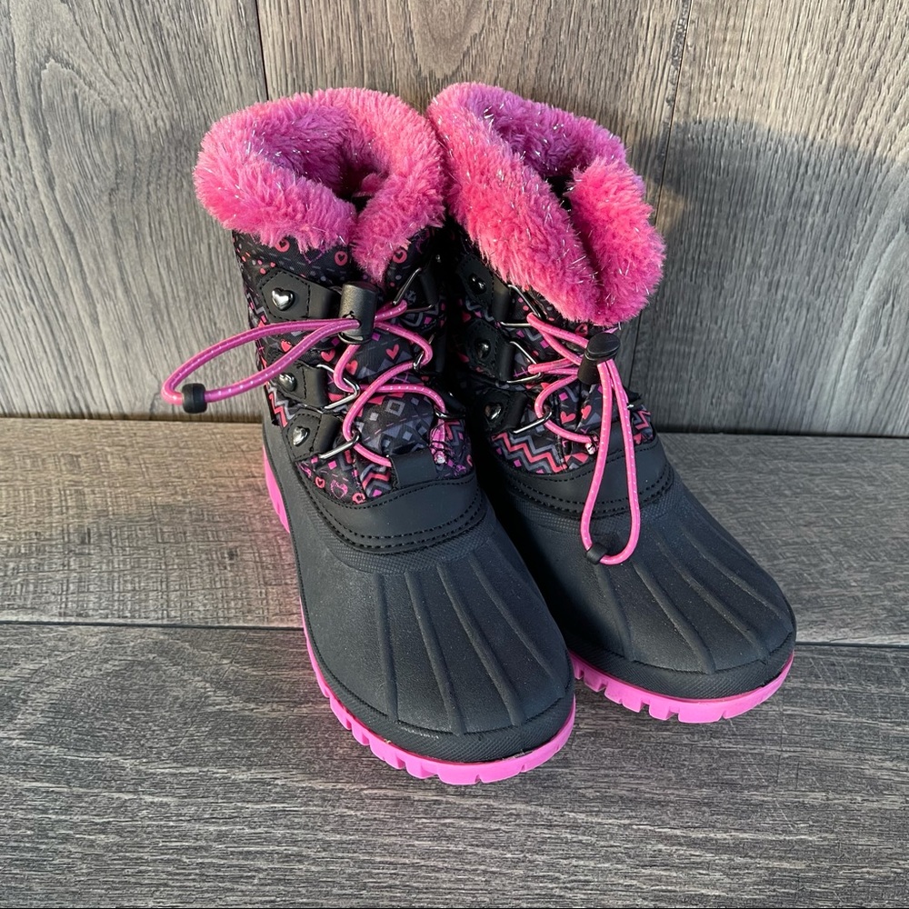 Skechers Black and Pink Girl’s Snow Boots Size 3